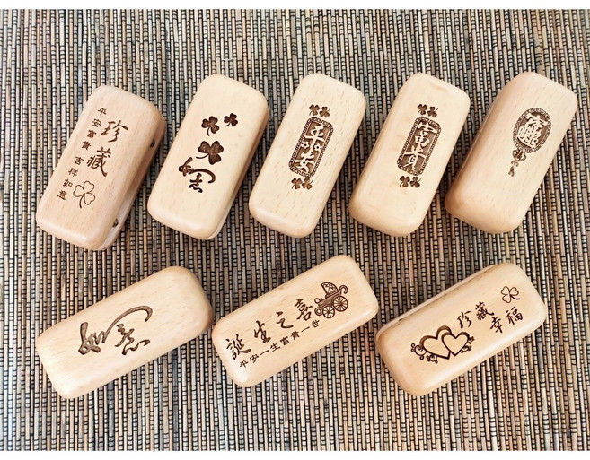 印篆達人 雷雕木質印盒 (適放5分、6分方章圓章), 深色木盒,如意(橫式), 1個
