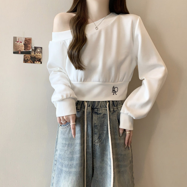 마켓피아 오프숄더 크롭 긴팔 맨투맨