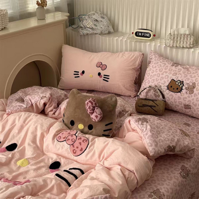 헬로키티 태닝 키티 레오파드 침구세트 이불커버 베개커버 4종 세트