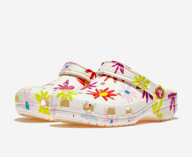 크록스 키즈 아이보리 플라워 프린팅 캐쥬얼 데일리 클로그