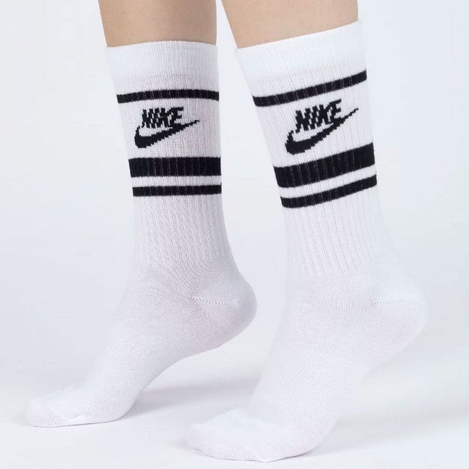 나이키 공용 양말 부드러운 소재의 장목양말 가벼운 쿠셔닝 크루삭스 긴목 패션양말 데일리 스타일링 레깅스양말 3개세트