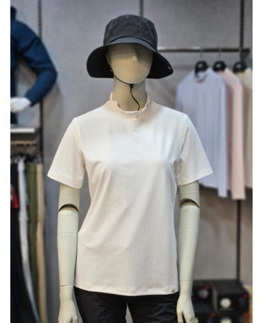 밀레 *MILLET* 여성스러움을 더한 LD 앨빈 변형 골지 베이스레이어 터틀넥 반팔 티셔츠 *MVTUT873* 정상가 : 71000원 (추가세일)