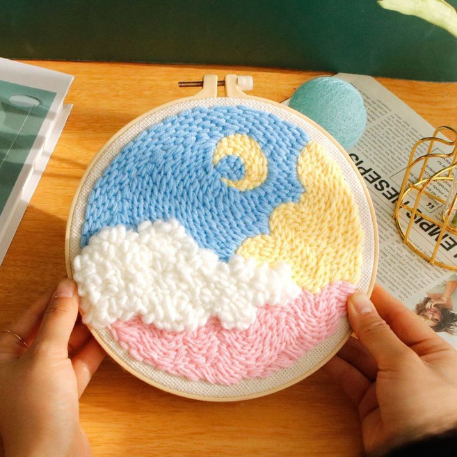 手工戳戳繡材料包，毛線刺繡DIY, 1個, 【夢幻天空1】線+布+圖紙+繡繃,【簡單戳針+三角支架】