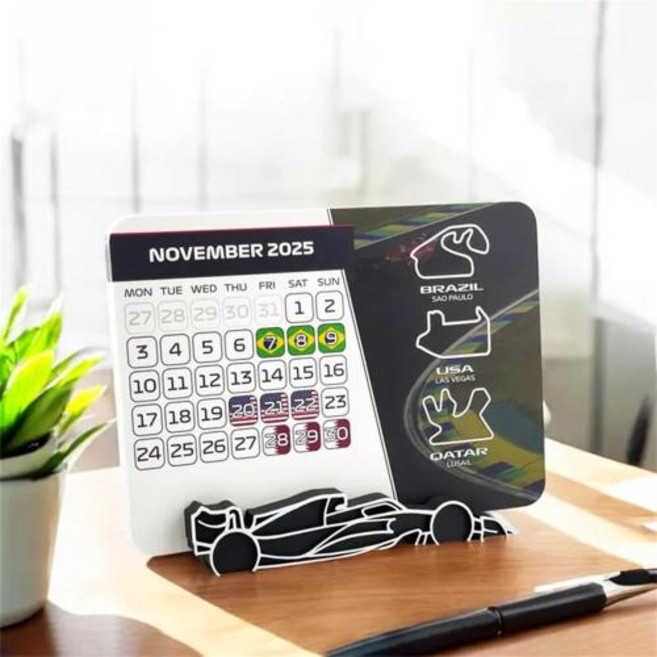 감성 인테리어 만년달력 2025 레이싱 캘린더 데스크탑 스타일로 레이싱의 스릴을 경험하세요 F1 팬을 위한 모터 사무실 장식, 2025 Calendar