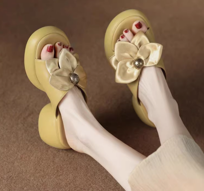 쌍천 통굽슬리퍼 여성용 일자 슬리퍼 여름 통굽 힐 7cm A26032913