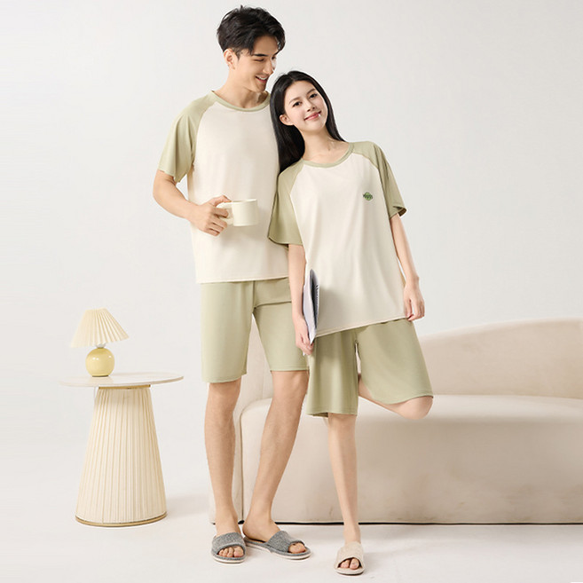 커플 잠옷 여성 여름 아이스 실크 반팔 반바지 라운드 넥 홈웨어 남성 패션 얇은 세트 외출용