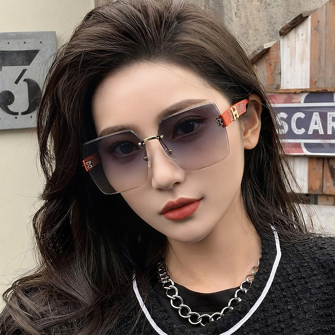 GBED 초경량 남녀공용 컬러 선글라스 자외선 차단 데일리 휴가용 패션 썬글라스 (케이스 포함)