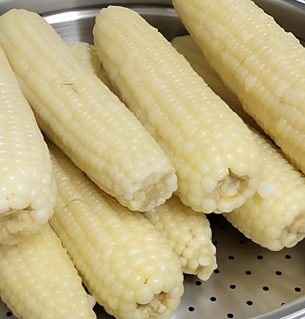 국내산) 강원도 산지직송 쫀득담백한 25년 삶은 찰옥수수 / 껍질제거 후 급냉하여 진공포장 배송 / 신선하고 간편하게 드세요!, 1개, 12개입