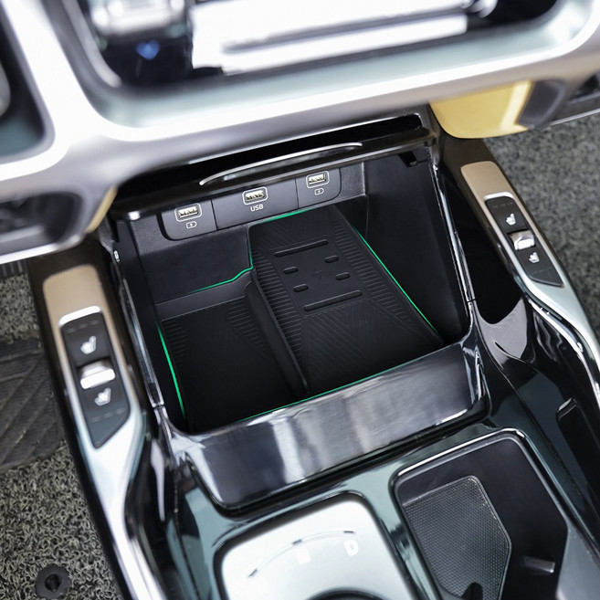 유투카 호환 쏘렌토 MQ4 실리콘 무선충전 패드 차량 방수패드 악세사리 용품, 블랙 [무선충전 패드-실리콘], 기타