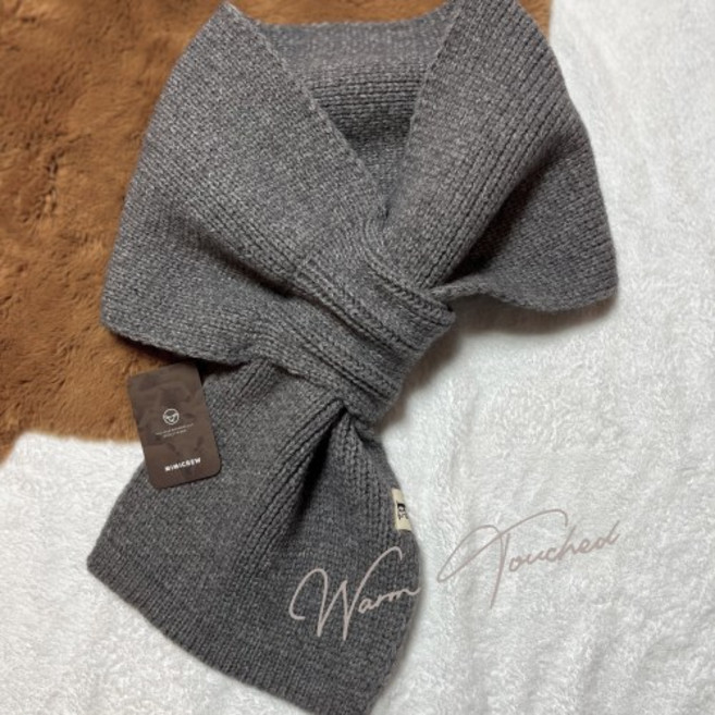 미미크루 니트 숏 목도리 머플러