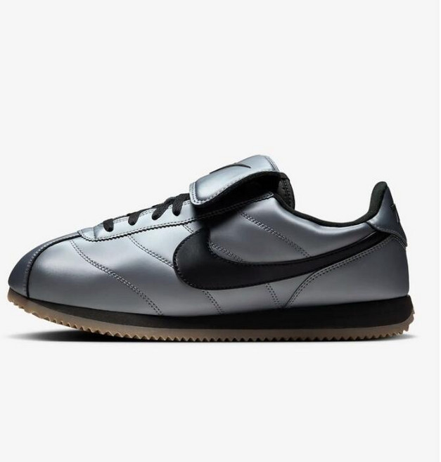 나이키 우먼스 코르테즈 발렌타인데이 운동화 팩 SE nike + 증정품 수납백, 275, 3490-099--증정품 수납백, 275