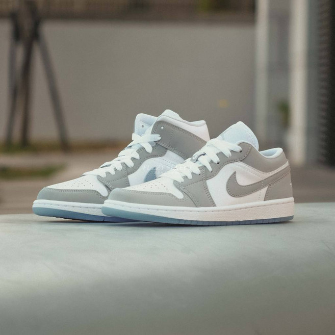 Air Jordan 1 Low 運動鞋 灰白 煙灰 冰底 DC0774-105 BQ6472-105, 1個, 低筒,25cm