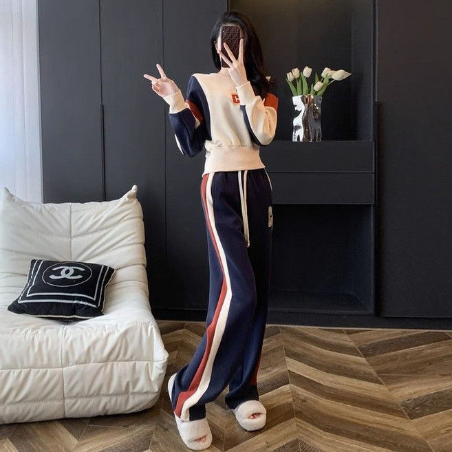 COSYEVNO 여성 트레이닝 세트 봄 가을 자수 라운드넥 슬림 맨투맨+와이드 팬츠 투피스