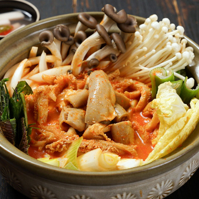 얼큰한 소 곱창 전골 모츠나베 수입소곱창 소위 내장전골 소부산물 수입곱창 집에서 소주안주, 1개, 1kg