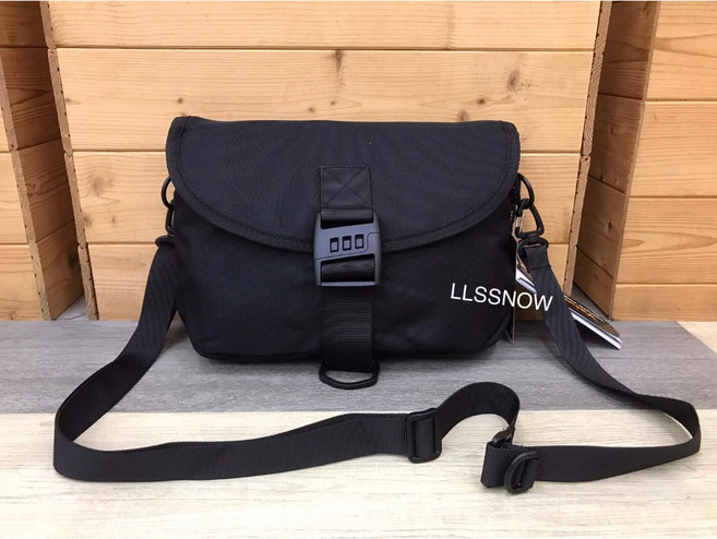 THE TOPPU 韓國品牌 潮流無印 尼龍側背包 小郵差包 斜背包, 黑色 (TP-11205) #090