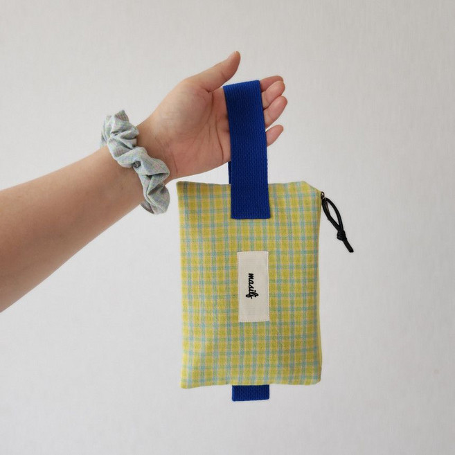 솜사탕 코튼체크 손목 스트랩 파우치 미니백