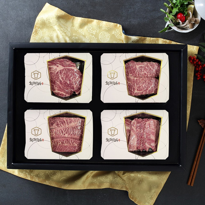 [황제한우] 1++ 세자세트 800g 마장동 투뿔한우 구이용 선물세트 (꽃등심 채끝 부채살 업진살), 1개
