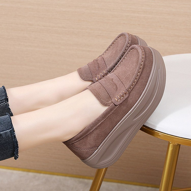 POMTOR 여성 발편한 통굽 슬립온 키높이 5cm 여성 로퍼