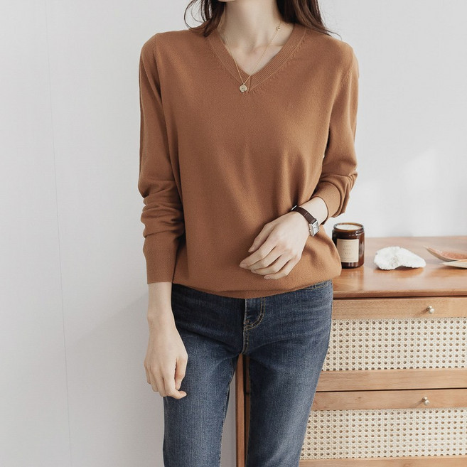 부드러운 캐시미어 브이넥 니트 티