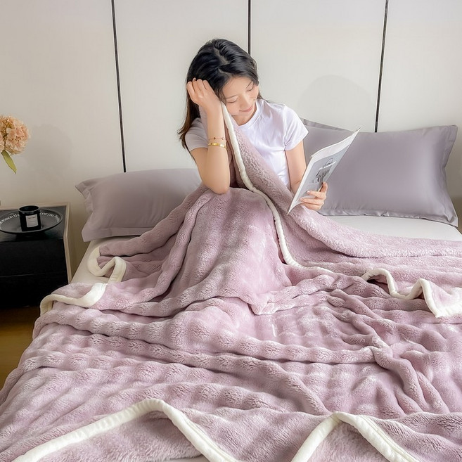 부드러운 양털 극세사 담요 도톰한 양면 밍크 이불 간절기 고밀도 블랭킷 차렵이불