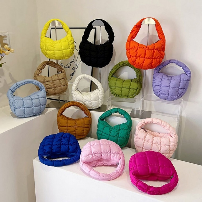 [권마켓] 미니 클라우드 퀄팅백 패딩 가방 핸드백 토트백 패딩백 미니 가방 퀄팅 가방 20대 가방 30대 가방