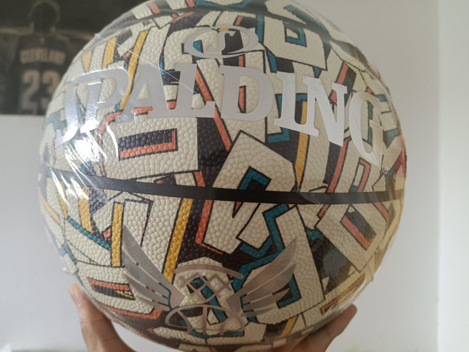 斯伯丁 7號籃球 光影系列 遇光變色設計 PU表皮, 1個, 參考詳情頁