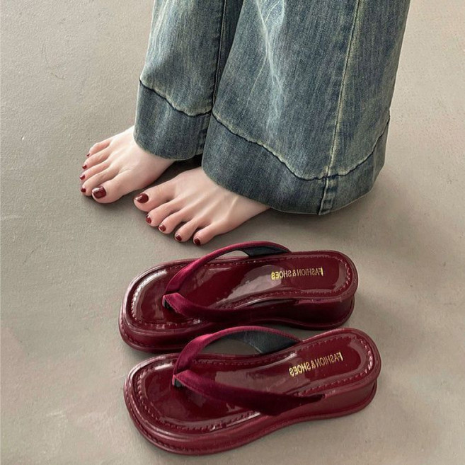 해피유통 여성용 여름 클래식 패션 미끄럼 방지 편안한 가죽 벨벳 소재 쪼리 슬리퍼 샌들 mgy