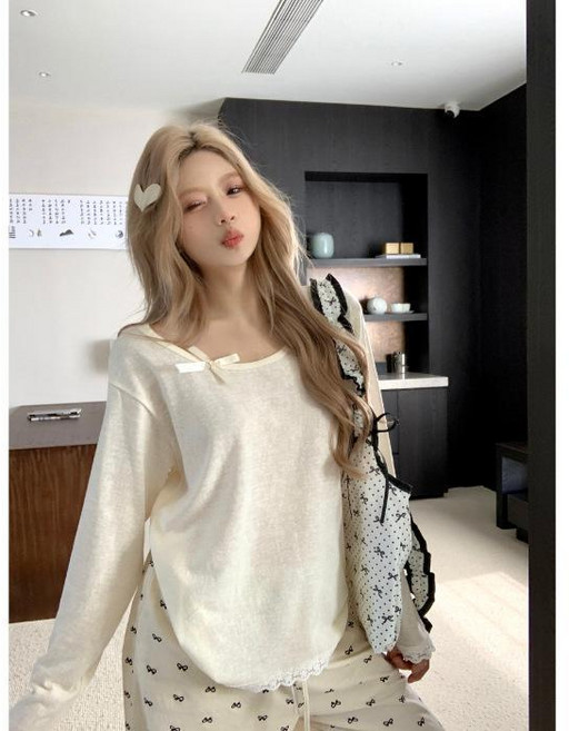 蝴蝶結蕾絲拼接長袖T恤 秋季寬鬆上衣女