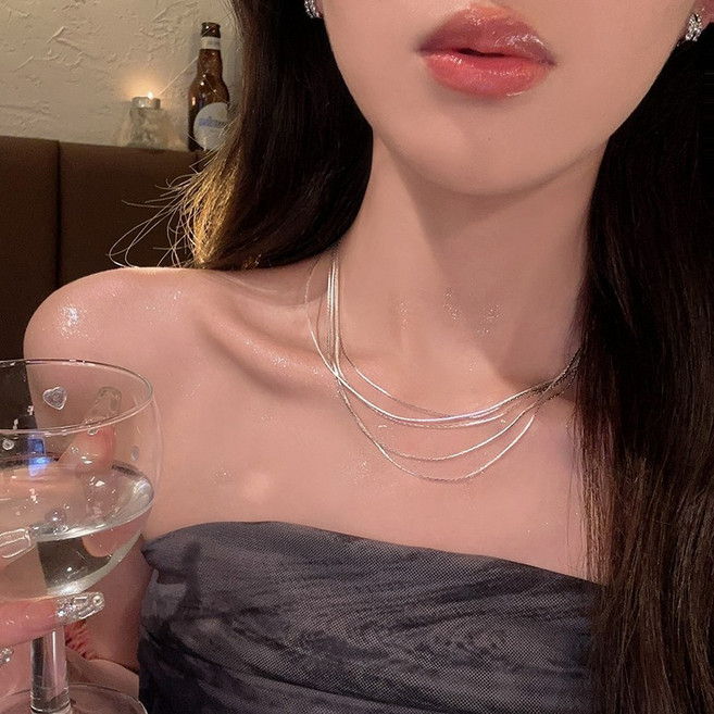 高级感爆款蝴蝶珍珠项链女ins风百搭小众新款锁骨链轻奢精致配饰