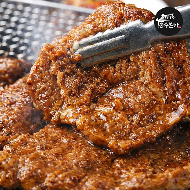 [국내산 목살 75%] 단짠 비법 홍간장 숙성 양념 돼지 왕구이 600g, 3개