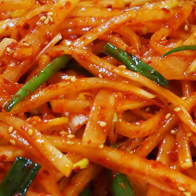 국내산무로 만든 엄마손맛 반찬 무생채 김치, 1개, 2kg