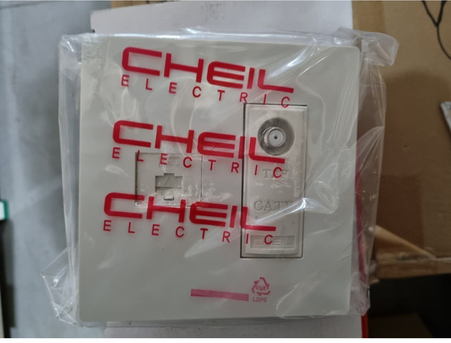 디노 2구 8P 위성TV 통신 멀티 콘센트 단자함 1+3 x 10개 [BOM668], 1개