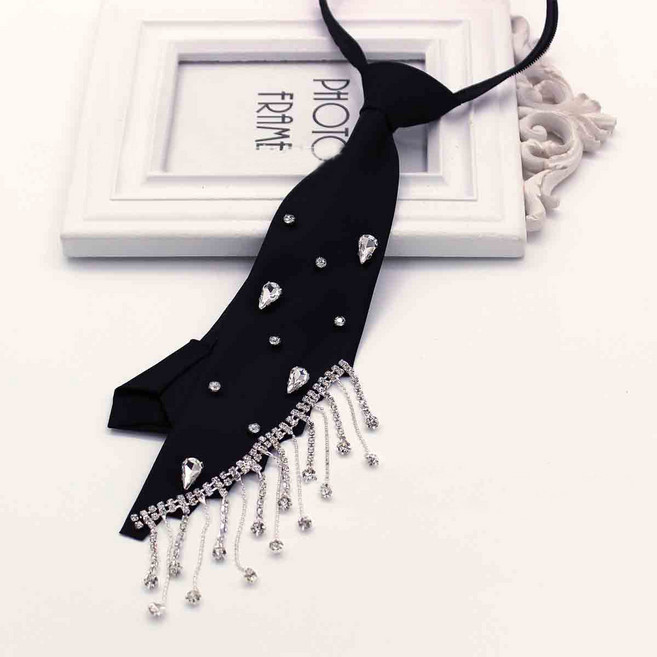 하이유니 긱시크 크리스탈태슬 블랙 패션 지퍼 넥타이