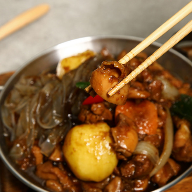 캠핑밥상 안동순살찜닭(1 050g), 110g, 1개