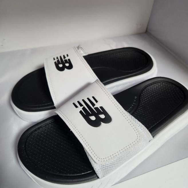 뉴발란스 슬리퍼 남녀공용 푹신한 슬라이드 편안한 학생 실내화 직장인 사무실화 화이트