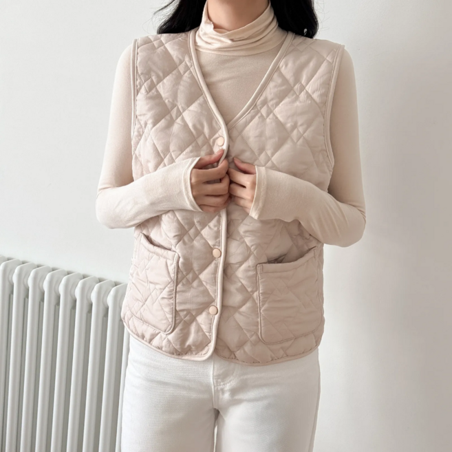 여성 포근한 누빔 경량 패딩조끼