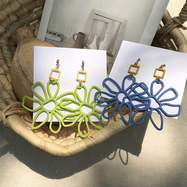 여성귀걸이 상큼라인플라워귀걸이 꽃잎귀걸이 꽃귀걸이 플라워귀걸이 귀걸이