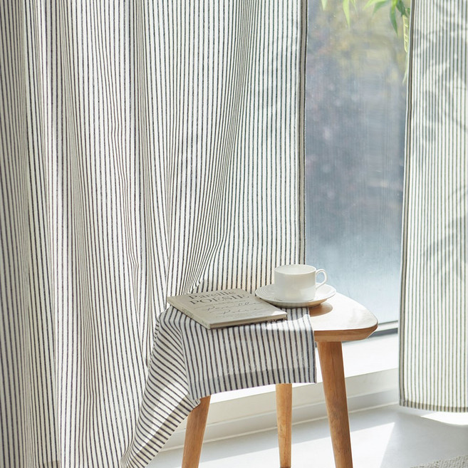 사라하우스 모노 화이트 블랙 앞뒤가 같은 양면 가리개 가림막 중문 주방 감성 커튼