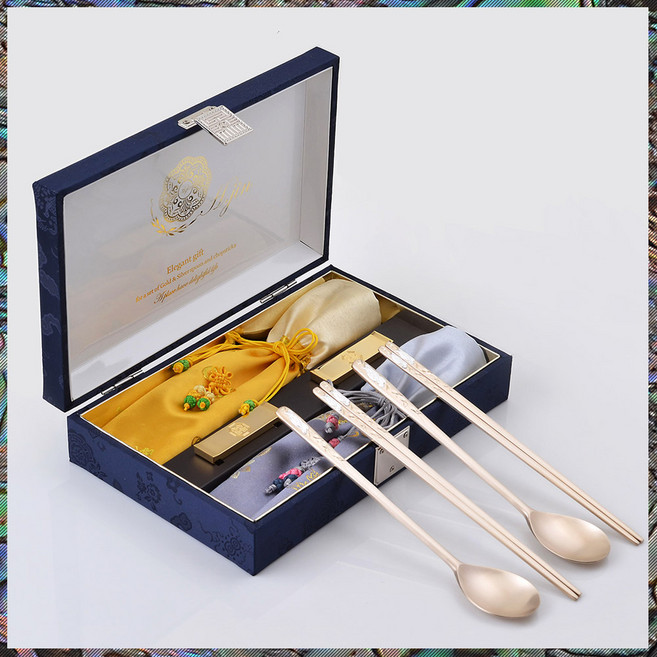 [H.jin 은상감 손조각 유기수저세트(학/거북)] 퇴직자선물 정년퇴임 교수님선물 어버이날선물추천 부모님결혼기념일 방짜유기 놋수저 생신선물, 2) 학 문양, 1개