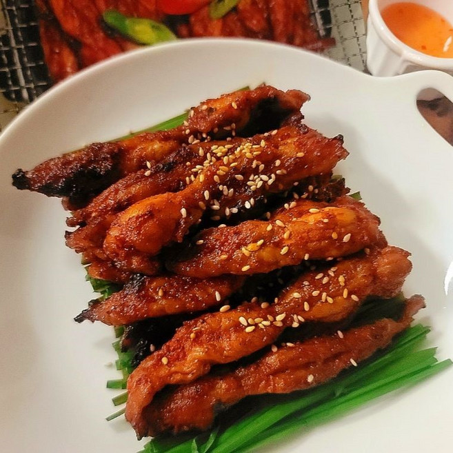 봉이닭짱 닭 목살 구이 간장/양념 550g 특수부위 밀키트 캠핑음식, 1개, 상세페이지 참조ml, 간장맛