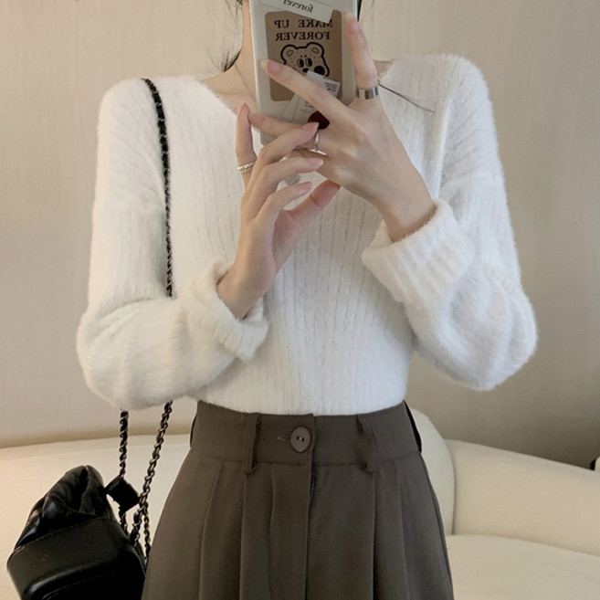 타니즈 키몬 브이넥 퍼 긴팔 여성 니트