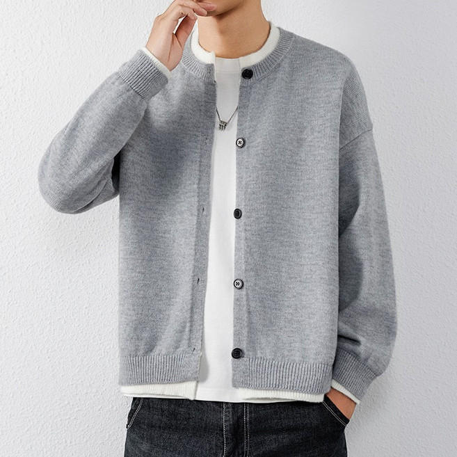 녕동 남성 라운드 니트 가디건 배색 루즈핏 캐주얼 멋스러운 봄가을 얇은 단추 스웨터