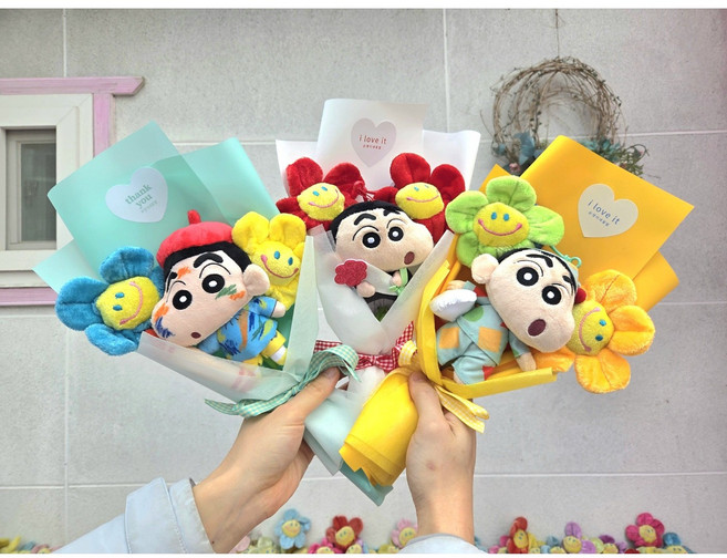 정품 가방고리 짱구 3종 인형꽃다발 화이트데이 로즈데이 승진선물 취업선물 생일선물 기념일꽃다발 여자친구선물 미니꽃다발 시들지않는꽃, 1개, 미니꽃을든짱구(기본2송이/흰색포장)