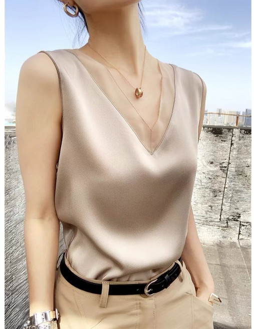 영메이 YM23470 여성 프리미엄 브이넥 새틴 민소매티 여름 캐미솔 이너 런닝 찰랑이는 나시티