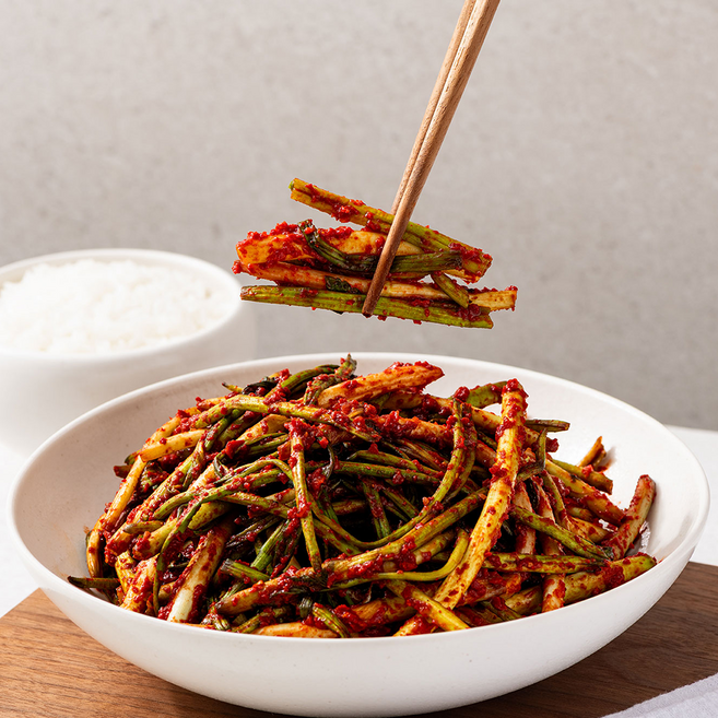 [올드셰프] 30년 김치명인 국산 전라도 수제 봄철 햇 미나리김치 / 별미김치 제철김치, 1kg, 1개