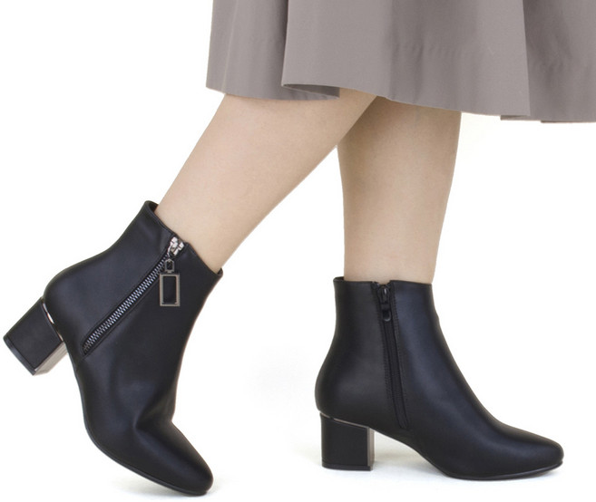 바니플랫 Banyflat 여성 포인트 엣지 앵클 부츠