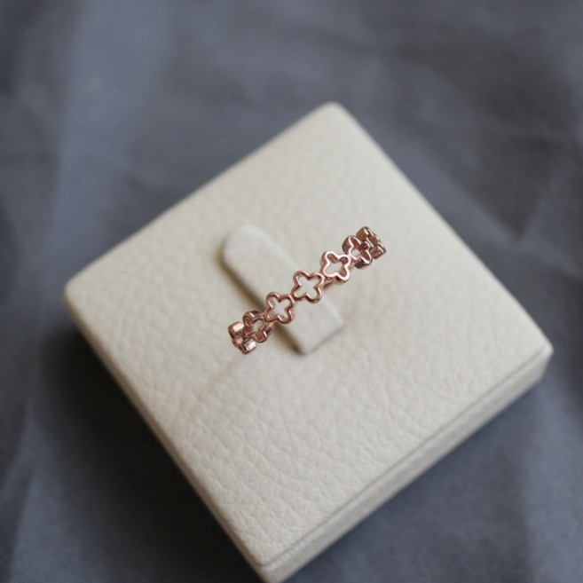 러프아일랜드 14k 골드 네잎클로버 반복 라인 반지