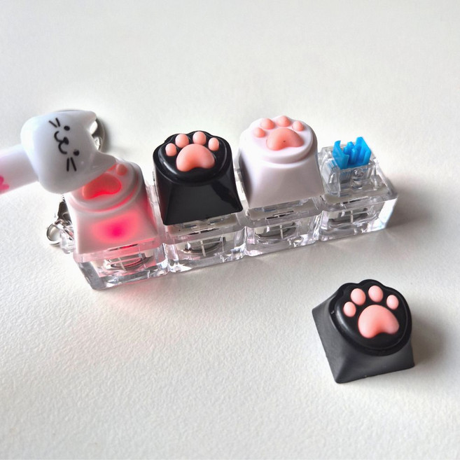 코지톡 귀여운 고양이 딸깍이 키보드 led 키캡 키링 4구, 1개, 흑백고양이