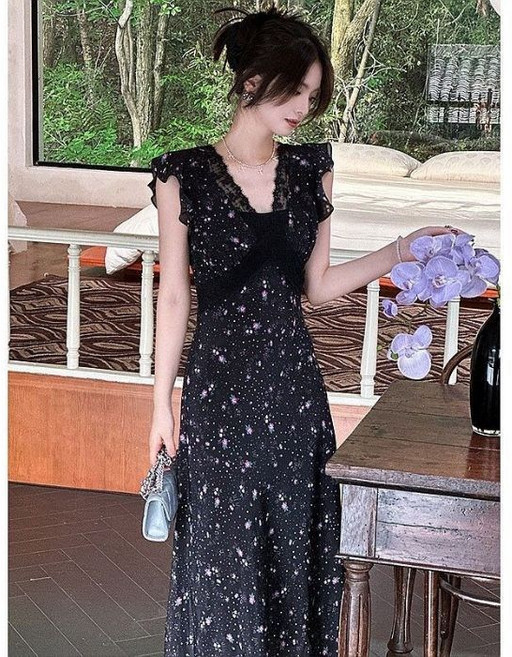 DFMEI 黑色蕾絲拼接碎花連衣裙夏季度假風法式氣質獨特漂亮掐腰長裙, S