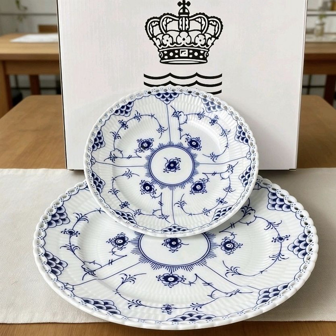 로얄코펜하겐 ROYAL COPENHAGEN 풀 레이스 플레이트 손으로 그린 블루 플로랄 패턴 접시 대 소 한 쌍 가정용 접시, 1, 2개, 1